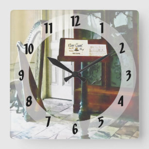 Reloj Cuadrado Sala De Música Con Arpa