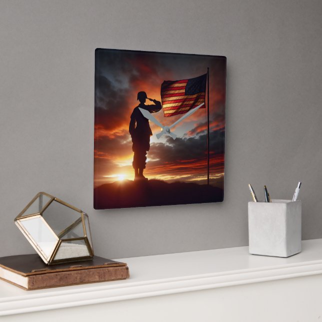 Reloj Cuadrado Saludo al soldado estadounidense (Oficina)