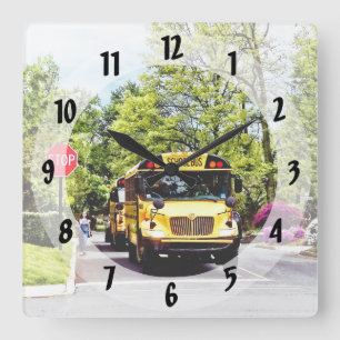 Reloj Cuadrado School Buses At Stop Sign In Spring