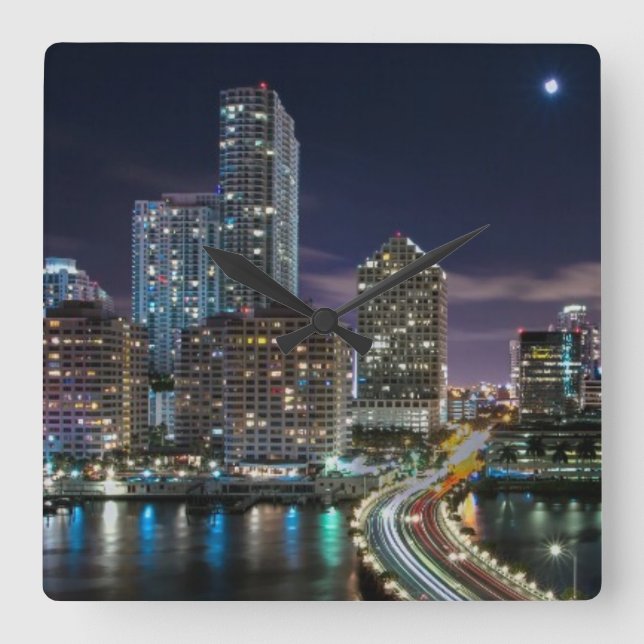 Reloj Cuadrado Skyline of Miami city with bridge at night (Anverso)