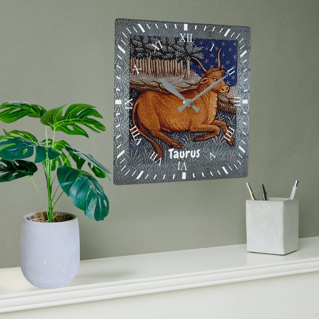 Reloj Cuadrado Taurus la fiesta de cumpleaños del Rótulo Bull Zod (Taurus the Bull Zodiac Sign Birthday Party Square Wall Clock)