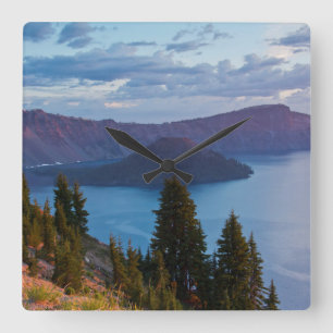 Reloj Cuadrado Temprano en la mañana, Crater Lake