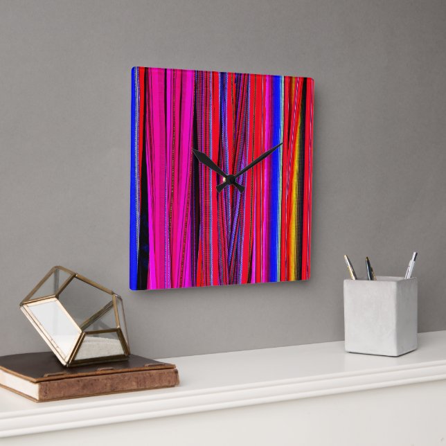 Reloj Cuadrado Tissus guatémaltèques : trésor de Chichicastenango (Oficina)