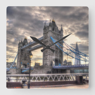 Reloj Cuadrado Tower Bridge y The Shard, Londres, Inglaterra