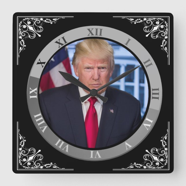 RELOJ CUADRADO TRUMP (Anverso)
