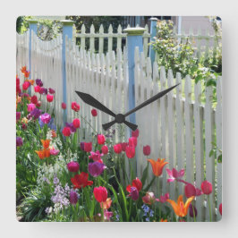 Reloj Cuadrado tulips garden white picket fence square clock