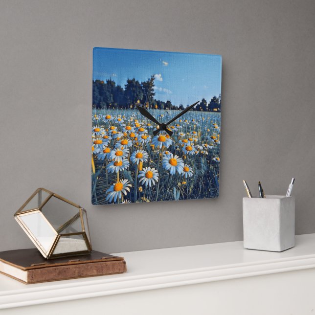 Reloj Cuadrado Un campo lleno de camiles en flor (Oficina)