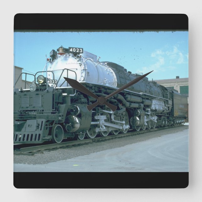 Reloj Cuadrado UP 4-8-8-4 "Big Boy" #4023_Trains (Anverso)