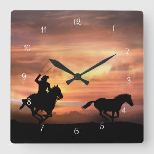 Reloj Cuadrado Vaquero y caballo silvestre en reposo