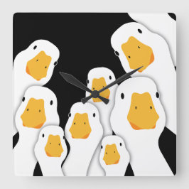 Reloj Cuadrado Vigilancia espeluznante: Monitoreo en Geese desde 