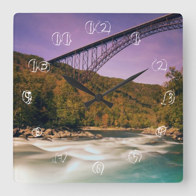 Reloj Cuadrado Virginia Occidental, parque de estado Babcock (Anverso)