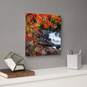 Reloj Cuadrado Vista de cascada otoño y otoño