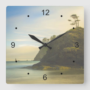 Reloj Cuadrado Vista del océano lateral de la montaña