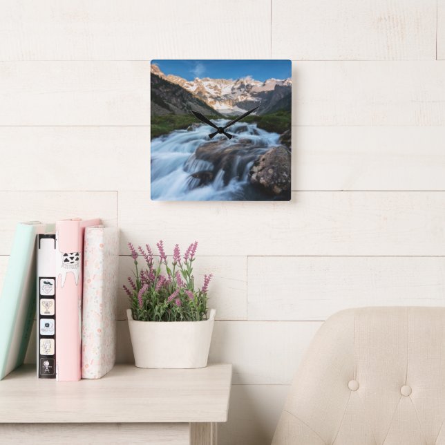 Reloj Cuadrado Waterfalls | Aviolo Lake, Italy (Sala de lectura)