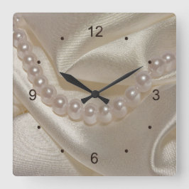 Reloj Cuadrado White Folded Satin and Pearls Wedding