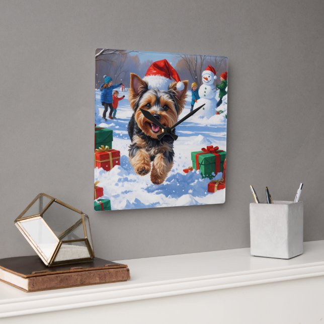 Reloj Cuadrado Yorkipoo en Nieve con Gorra Navidad (Oficina)