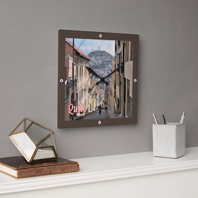 Reloj Cuadrado zEC009 QUITO, casco antiguo, América, (Oficina)