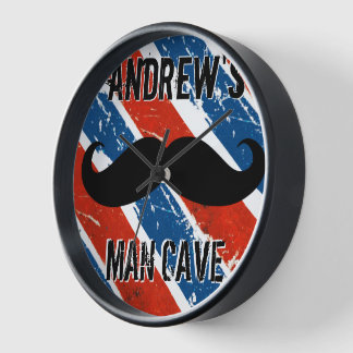 Reloj Cueva personalizada de hombre blanco y bigote azul