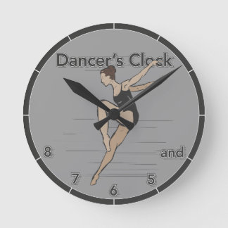 Reloj de bailarina de mano dibujada