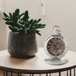Reloj De Bolsillo Demoras en el tiempo, no amoniitas fósiles<br><div class="desc">Este reloj de bolsillo muestra una foto de un fósil amonita en toda la cara del reloj de bolsillo. La foto se configura como una plantilla para que pueda reemplazarla con una foto propia. El dicho, "Se puede retrasar, pero el tiempo no" de Benjamin Franklin está impreso en texto curvado...</div>