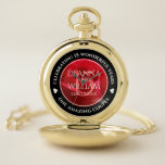 Reloj De Bolsillo Elegante celebración del 15° Rosa de aniversario d<br><div class="desc">Celebra su décimo quinto rosa aniversario con este elegante reloj de bolsillo conmemorativo. Las elegantes letras blancas con un romántico fondo rosa rojo añaden un toque memorable a esta ocasión especial y a este hito. Personalizar con los nombres de la pareja, fecha de aniversario y hasta 2 líneas de mensajería....</div>