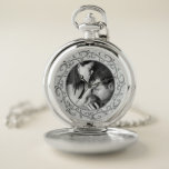 Reloj De Bolsillo Foto de Personalizado de marco redondo ordenado<br><div class="desc">Este diseño gris plateado ornamentado se ve genial con fotos en blanco y negro. Puede cambiar una foto de color a b&w utilizando un filtro. Haga clic en personalizar para modificar la imagen.</div>