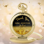 Reloj De Bolsillo Jubilación dentista dorado negro arco gracias<br><div class="desc">Elegante,  clásico,  glamuroso y femenino. Un regalo para una dentista retirada. Una falsa proa de color oro y cinta adhesiva. Fondo negro. Con el texto: Gracias,  plantillas para un nombre y ocupación,  profesión.</div>
