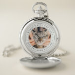 Reloj De Bolsillo Mejor foto clásica de papá y gato del mundo<br><div class="desc">Este diseño simple y clásico está compuesto por tipografía de la síspera y agrega una foto personalizado.</div>