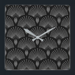 Reloj de diseño de ventilador de estilo Art Deco n<br><div class="desc">Reloj de pared de diseño de ventilador de pavo real clásico negro y plateado Art Deco.</div>