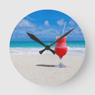 Reloj de la pared de Bebida en la playa