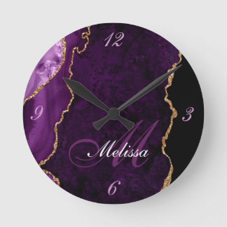 reloj de moda dorado y violeta agre monograma