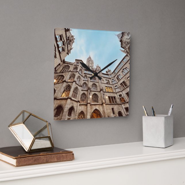 Reloj de Múnich, Rathaus-Glockenspiel, (Oficina)