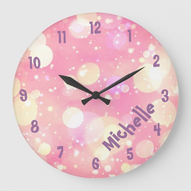 Reloj de nombres de habitación rosado y morado de  (Anverso)