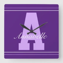 Reloj de nombres de tipografía personalizada