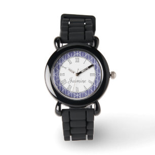 Reloj de nombres en blanco morado con motivos vinc
