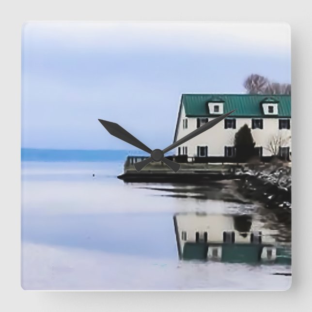 Reloj de pared acrílico de Belfast Boat House (Anverso)