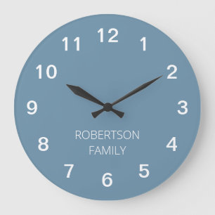Reloj de pared azul polvoriento minimalista person