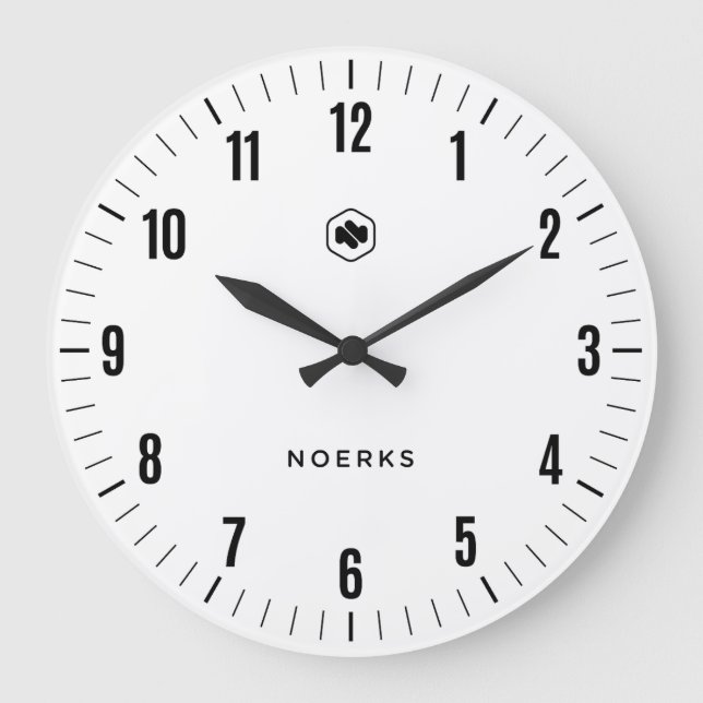 Reloj de pared blanco minimalista (Anverso)