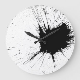 Reloj de pared blanco y negro