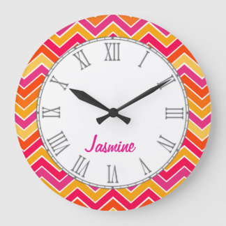 Reloj de pared brillante del nombre del zigzag del