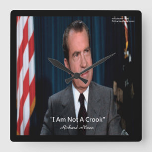 Reloj de pared con cita de Nixon & Not A Crook