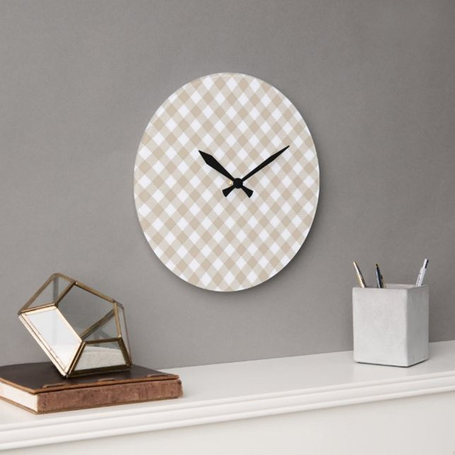 Reloj de pared con estampado de cuadros beige (Subido por el creador)