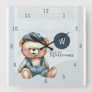 Reloj de pared con monograma de apellido familiar