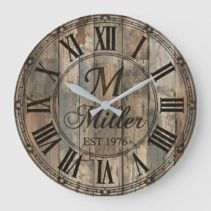 Reloj de pared con monograma de familia rústica   