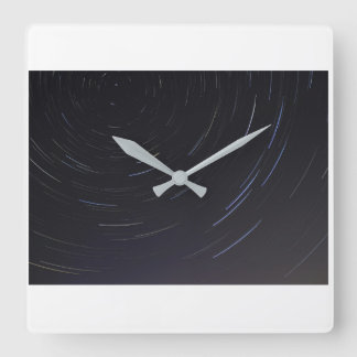 Reloj de pared cuadrado de estrella en espiral