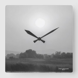 Reloj de pared cuadrado de puesta de sol en blanco