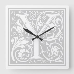 Reloj de pared cuadrado de William Morris Alphabet
