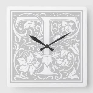 Reloj de pared cuadrado de William Morris Alphabet