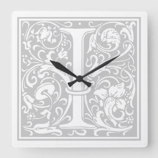 Reloj de pared cuadrado "I" de William Morris Alph