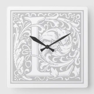 Reloj de pared cuadrado "L" de William Morris Alph